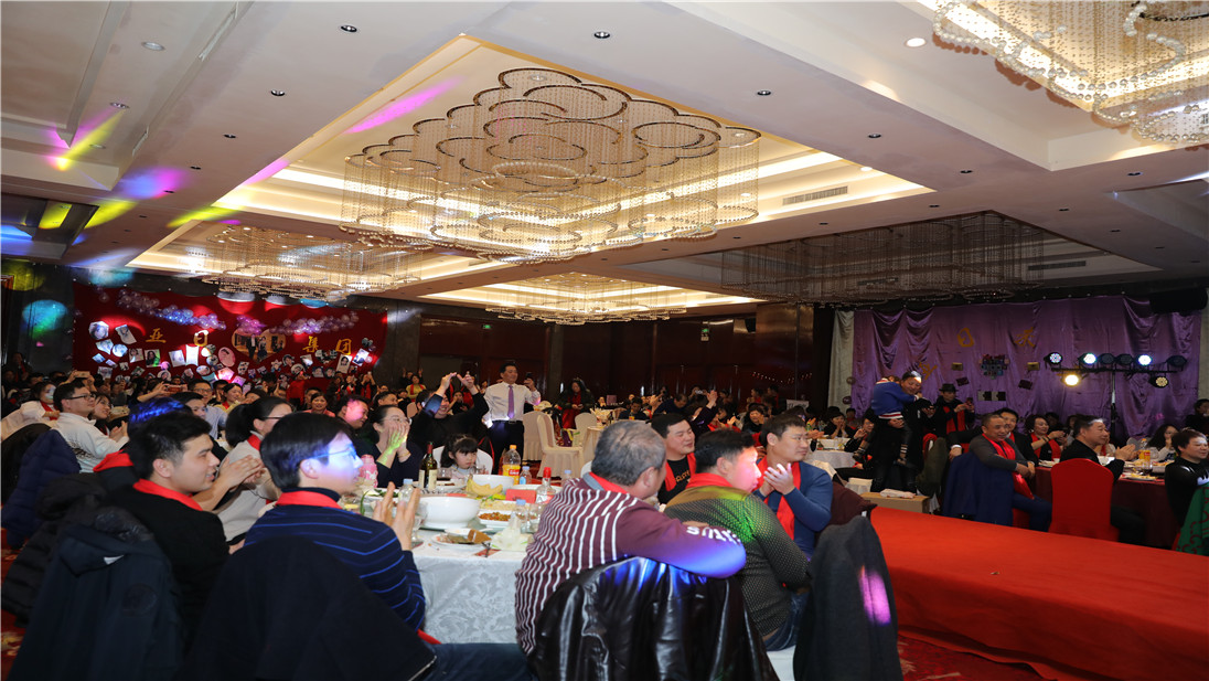 年会1.jpg